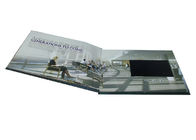 Video carta fatta a mano dell'opuscolo dell'affissione a cristalli liquidi HD 2GB della multi pagina a 7 pollici della cartella nella video per il regalo di affari